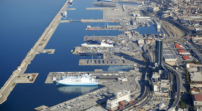 GRAND PORT MARITIME DE MARSEILLE. précédemment PORT AUTONOME DE MARSEILLE