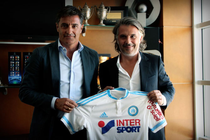 JOSE MIGUEL GONZALEZ DEL CAMPO dit MICHEL (à gauche) MERCREDI 19 AOÛT 2015. NOUVEL ENTRAINEUR DE L'OM.