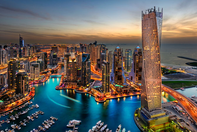 DUBAI 3è MILLENAIRE. D'UN HORIZON à L'AUTRE