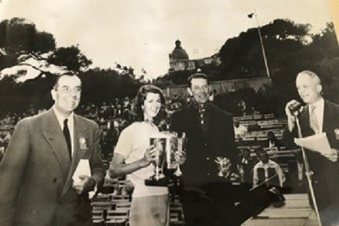 TOUR DE FRANCE AUTOMOBILE 1953. LORRAINE AVEC LES TROPHEES