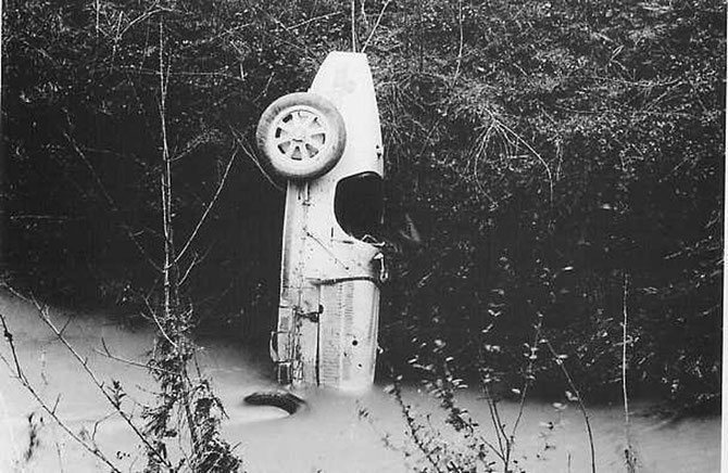 15 AVRIL 1928. ACCIDENT SPECTACULAIRE DE LA BUGATTI  Type 35C conduit par PIETRO BORDINO (1887+15 Avril 1928) lors des essais pour TARGA FLORIO