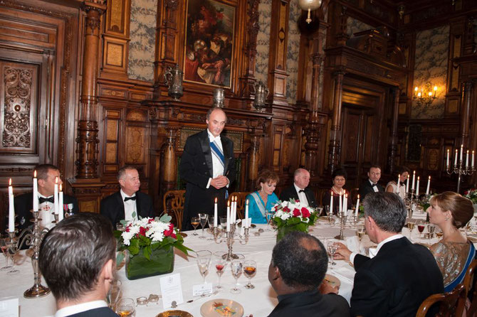 SEPT. 2015. DINER DE GALA AU CHÂTEAU DE PELES EN L'HONNEUR DE L'ARCHIDUC LORENZ. D'AUTRICHE-EST, PRINCE DE BELGIQUE. C*  casa regala a romaniei