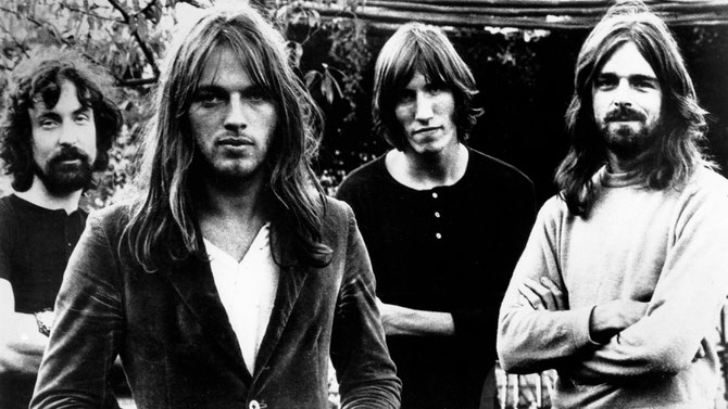 1965 LES PINK FLOYD. g. à dte. Nick MASON (1944), David GILMOUR (1946), Roger WATERS (1943), Rick WRIGHT (1943-2008).   C* LEBRECHT RUE DES ARCHIVES 