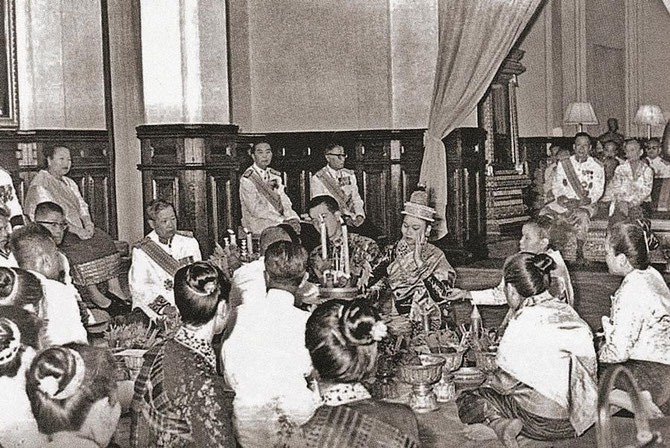 SAMEDI 4 AOÛT 1962. PALAIS ROYAL. MARIAGE DE S.A.R MONSEIGNEUR VONG SAVANG, PRINCE HERITIER AVEC LA PRINCESSE MANILAY. TELEGRAMME DE FELICITATIONS DE KENNEDY.