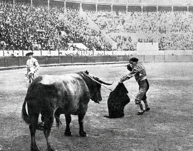 15 AVRIL 1914. BELMONTE PORTANT L'ESTOCADE à SON TORO