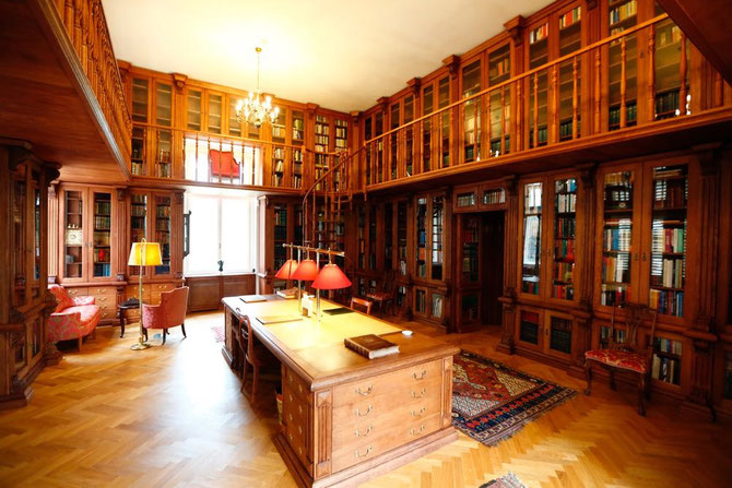 LA BIBLIOTHEQUE.   C* PRINCESSE MARGARETA