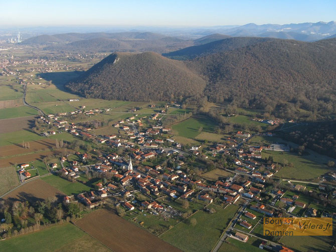 ARDIEGE .     www. photo-aerienne-en-paramoteur.fr