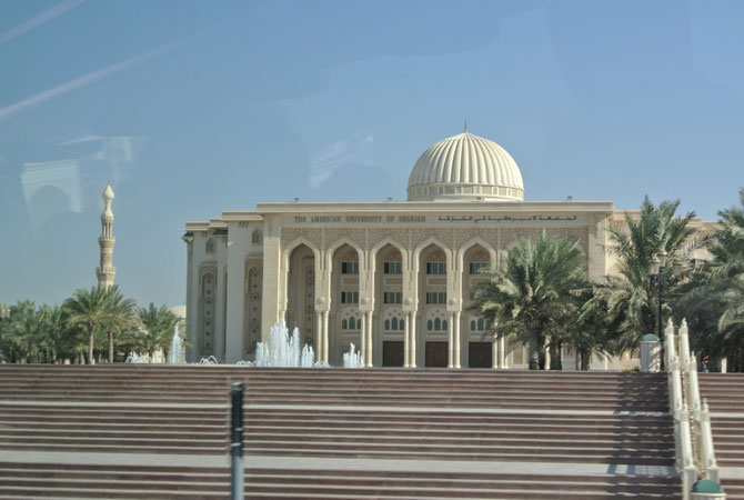 AMERICAN UNIVERSITY SHARJAH - AUS -   fondée en 1997, 100 ans après  CSU 1887. Sheikha LUBNA y a obtenu son EXECUTIVE MBA 