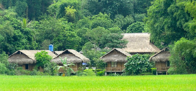 MAI CHAU BUNGALOWS PAS TROP RUSTIQUES POUR ECOLOS ATTARDéS