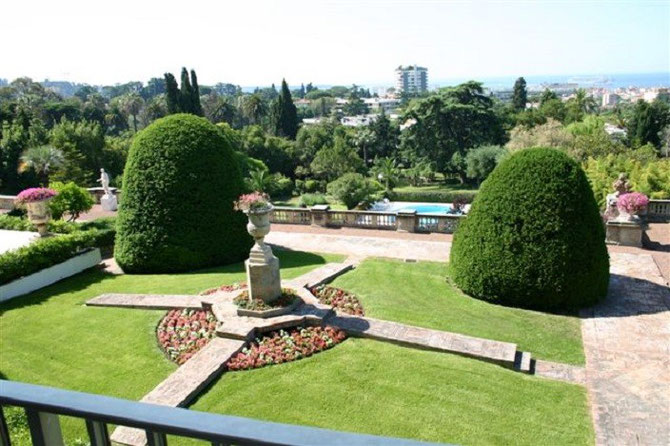 GRANDE TERRASSE. JARDIN RENOVE.