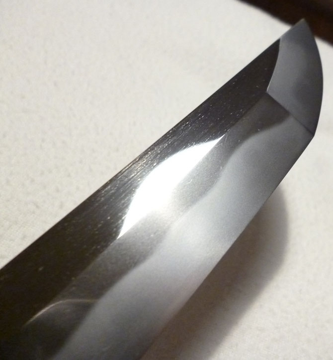 現代刀匠・短刀　刃渡り14,9 cm  (合法品)   鎬造り　研ぎ途中