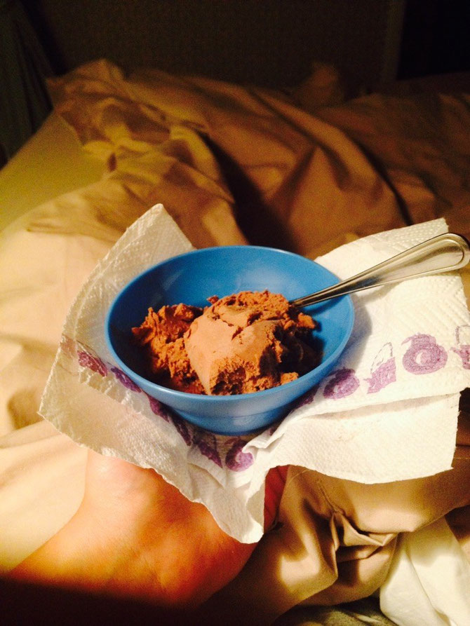 Was ein Leben, Eis ans Bett von Neci