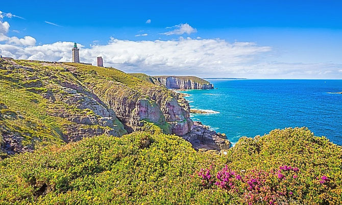  Les falaises de schiste et de grès rose du cap Fréhel