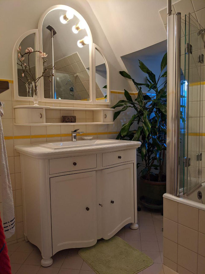 Moderner Landhausstil im Badezimmer