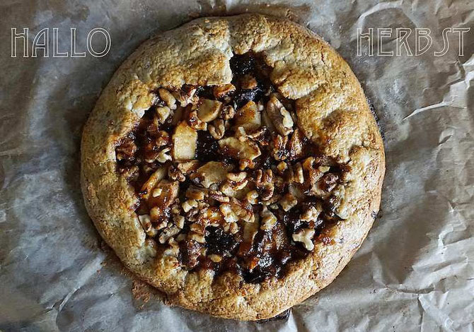 Apfel-Quitten-Zwetschgen-Walnuss-Tarte (develloppa)