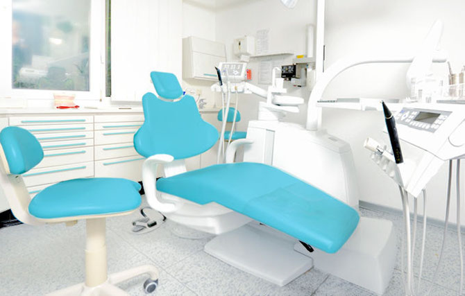 Zahnarzt Duesseldorf - Eller Behandlungszimmer