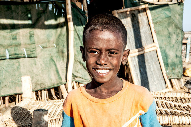 Bambino Afar al campo base di Ahmed Ela (Etiopia 2013)