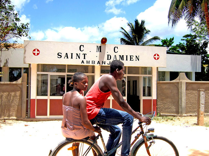 Ingresso ospedale Ambanja (Madagascar 2006)