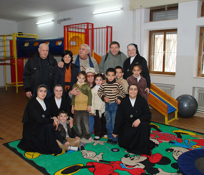 Betlemme, ospedale per bambini sordomuti