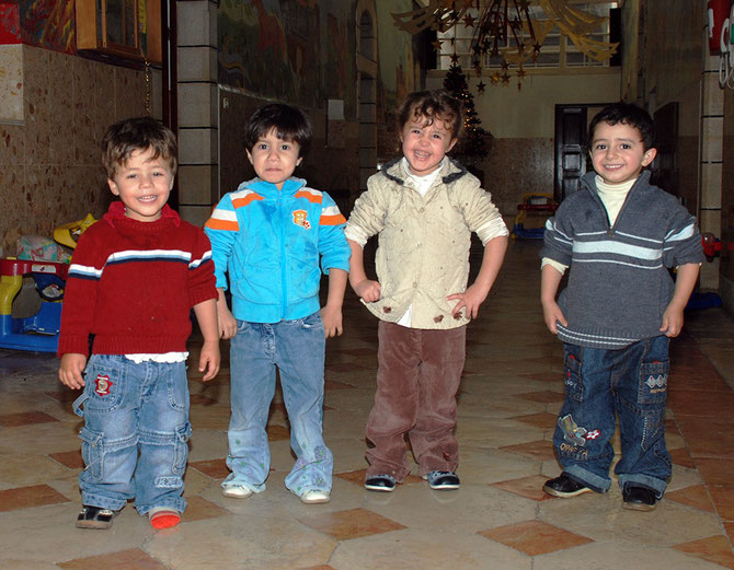 Betlemme, ospedale per bambini sordomuti