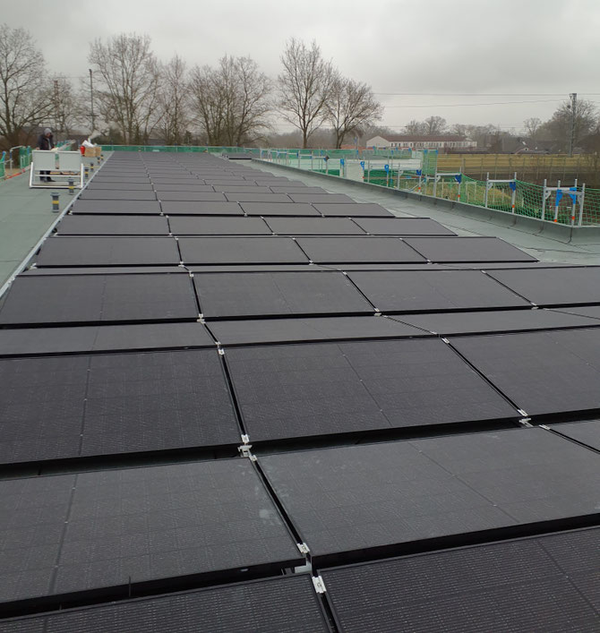 Solar Berater Bremen Balkonkraftwerk Bremen Photovoltaik Anbieter Bremen PV Anlage Bremen PV-Anlage Anbieter Bremen Solar Technik Bremen Photovoltaik Fachbetrieb in der Nähe Photovoltaik Firmen Bremen Photovoltaik Anlage Achim