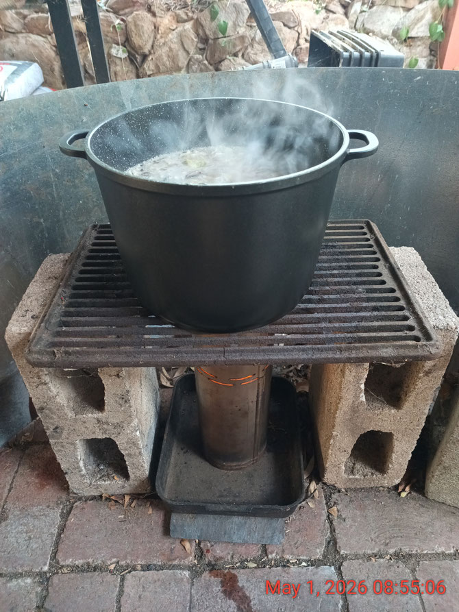 Green curry lamb powered with a 5" 304 chimney flue 'Navigator Burner' TLUD using biomass waste wood pellets producing biochar as a byproduct. Macroeconomics is the enabler for microeconomics!