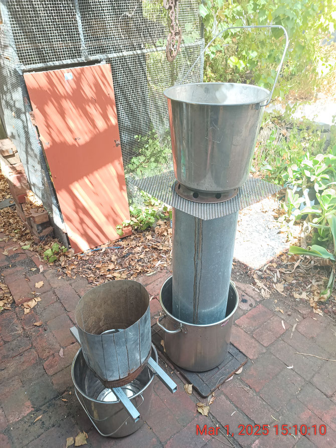 Rock Solid (L) and Bushie TLUD (R)