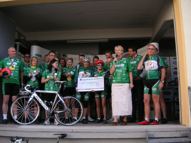Stopp der VOR-TOUR der Hoffnung 2010 in der Geschäftsstelle der RPT GmbH