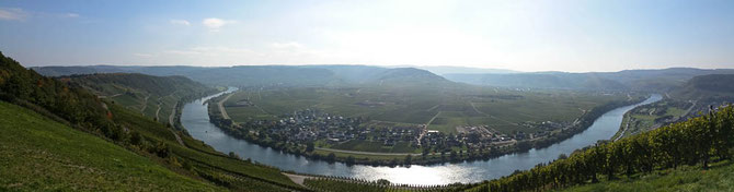 Blick vom Startplatz der Gleitschirmflieger aus