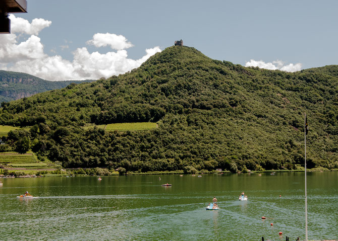 Über dem See trohnt die Ruine Leuchtenburg