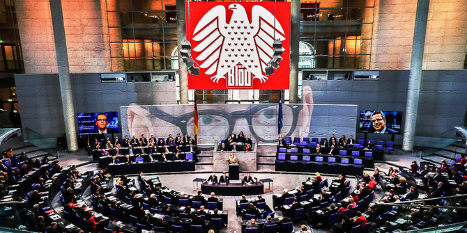 Bundestag, Bild Zeitung, Diekmann, Satire