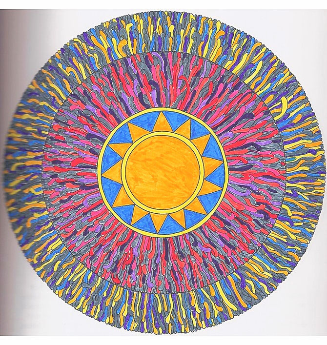 Quelle: Die schönsten Mandalas zum Ausmalen (Sascha Wuillemet, Andrea-Anna Cavelius), 1998 Weltbild Verlag GmbH
