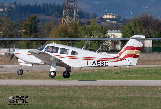 I-AESC - Piper PA-28R Arrow / RT Turbo Arrow