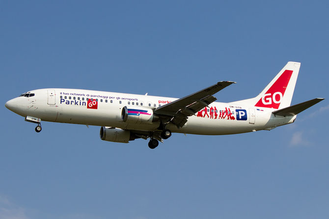 OM-GTB B737-49R 28882/2845 Go2Sky