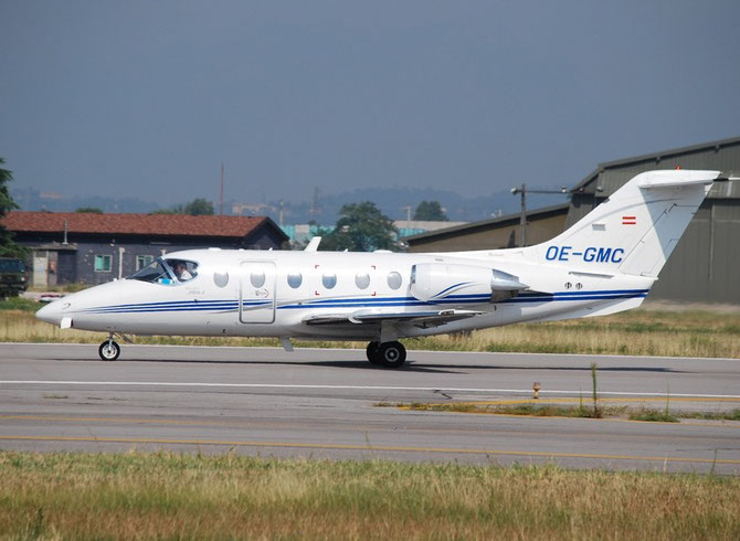 OE-GMC Beech 400A RK-162 Italfly