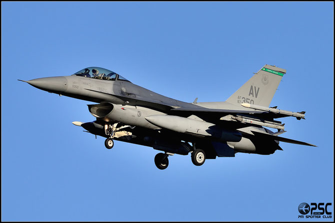 87-0350 AV F-16CM-40-CF 1C-1 555th FS Active