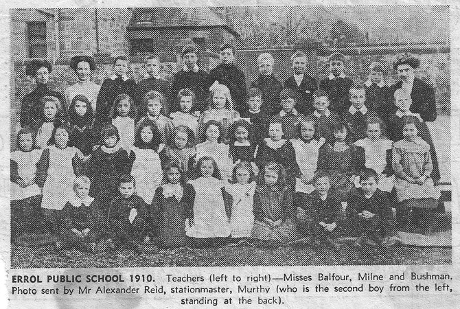 This photo of Errol primary school in 1910 was republished, probably in the People's Journal, at a later date. It may contain two or three of the Symon children (Peter, 9 or 10 years; Elsie, 7 or 8; and Ella, 4 or 5).  Photographer unknown. 