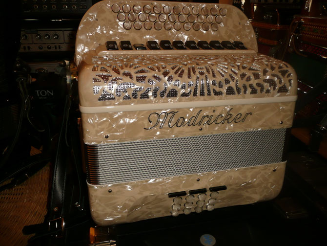 Hand Harmonika,diatonisch Club,33 5 12,Cassotto, blau marmoriert