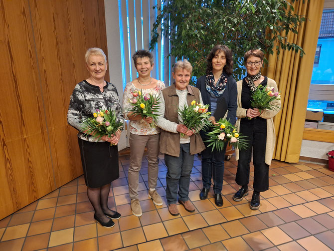  Joanna Pierscinski, Christiane Kuhn, Doris Grauer, Dagmar Beschnidt, Regine Nuber  (nicht im Bild: Marianne Grau, Margot Fischle, Kerstin Lerm)