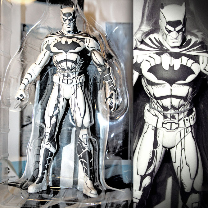 DC Comics : Jim Lee's Batman action figure, SDCC2015.