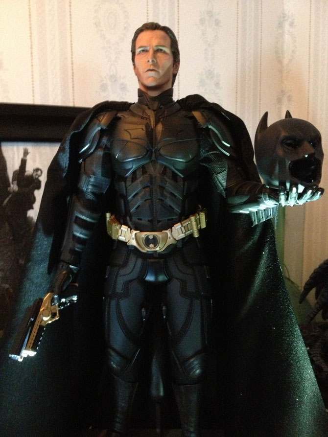 Hot Toys TDKR DX12 Batman with Bruce Wayne head sculpt