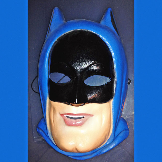 A vintage Batman mask from 1977, made by César (France).