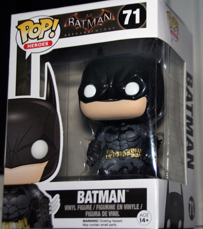 Arkham Knight : Batman vinyl Pop! figure, by Funko.