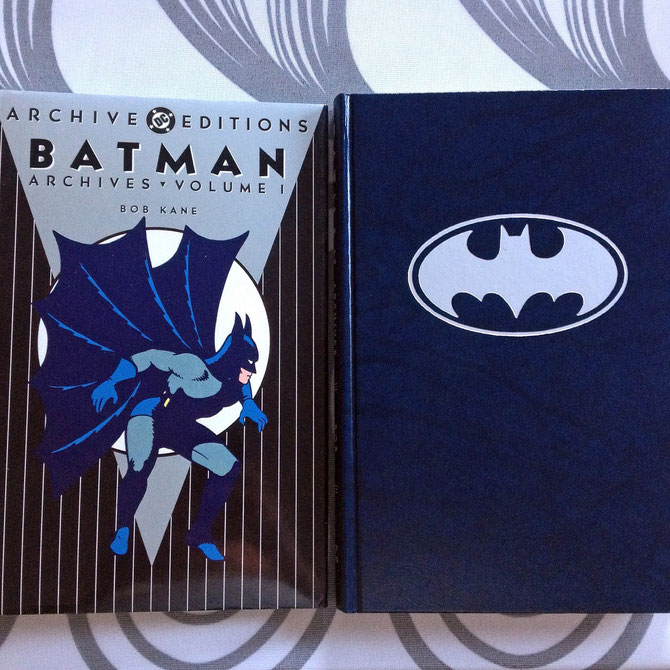 The Batman Archives volume 1, first print 1990. With dust cover (left).