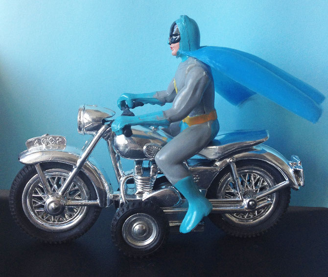 Batman Friction Power MotorCycle, by Lincoln International Toys - New Zealand. 1967.