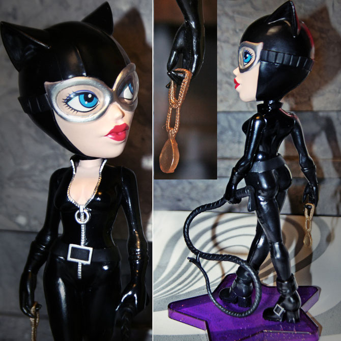 Vinyl Vixens : Catwoman figure / statue (2015).