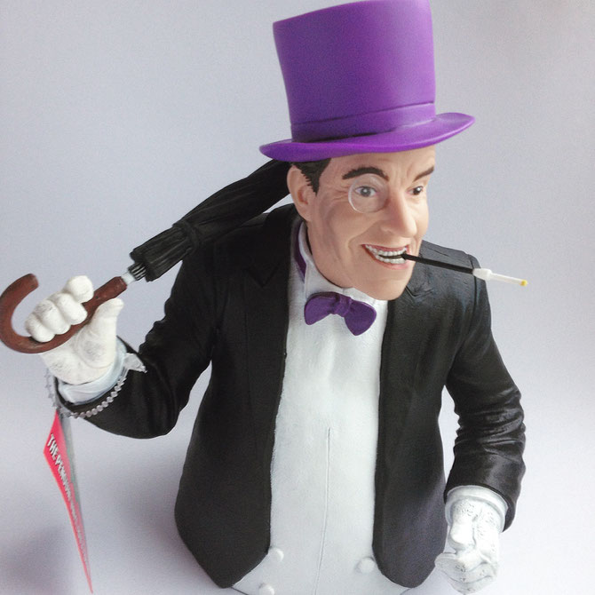 The Penguin ( Burgess Meredith ) vinul bust bank, by Diamond Select Toys (2016)