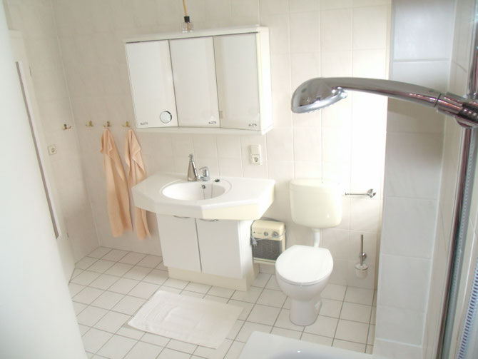 Bad II mit Badewanne