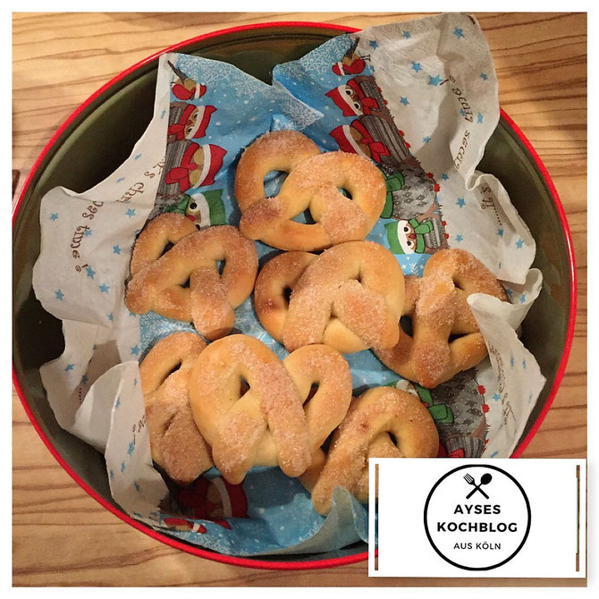 suesse Neujahrsbrezel l schwaebische Neujahrsbrezel l beignets