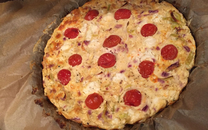 saftige Gemuese Frittata mit Lauch und Feta Low Carb Rezept